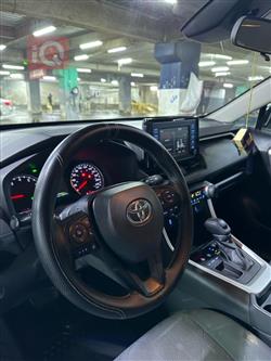 تويوتا راف 4